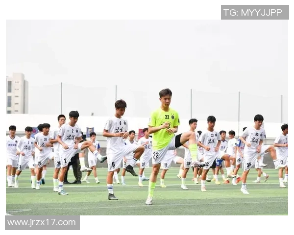 足球新田：探索中国足球青训新模式与未来发展潜力